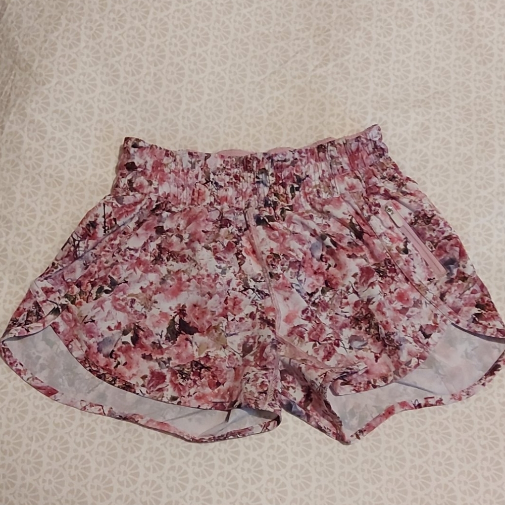 Lulu lemon running shorts